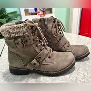 Cliffs Women Size 8.5 Tan Boots